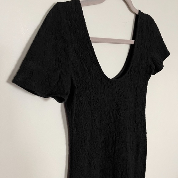 Black mini dress - Picture 2 of 2